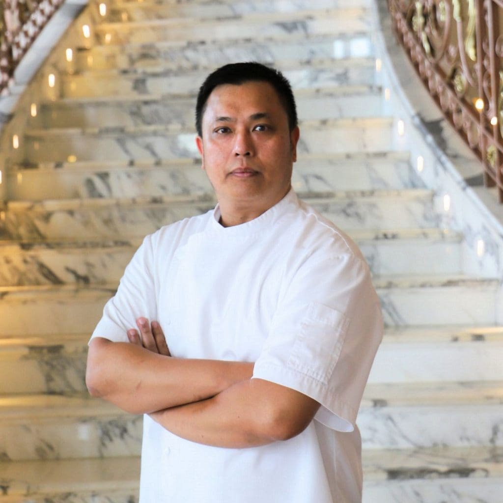 Chef Raulito Baquiran chef de cocina complejo Al Habtoor City Hotel Collection Dubái