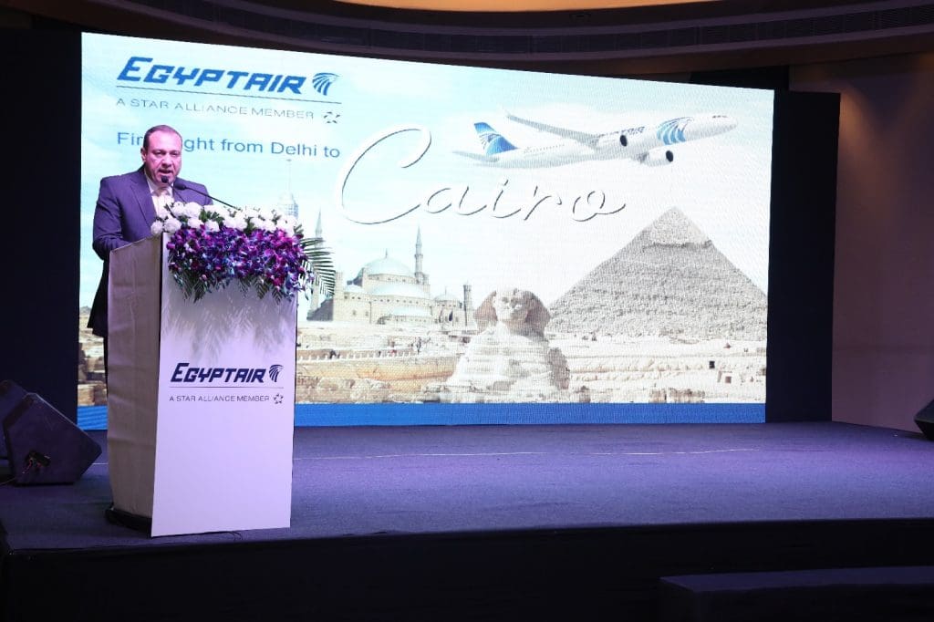 Capitán Mohamed Moussa Presidente y CEO EgyptAir