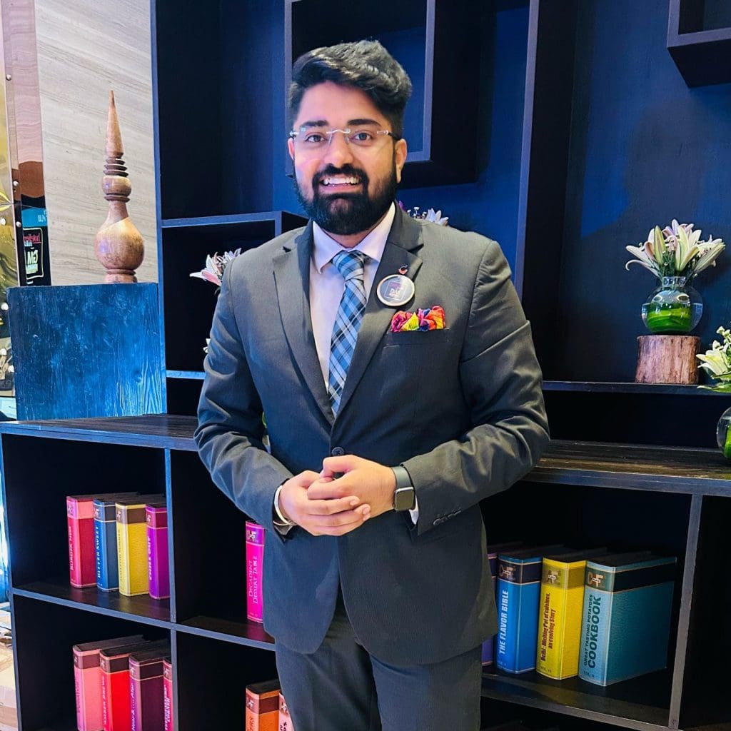 Siddarth Khurana gerente de recepción Hyatt Regency Amritsar