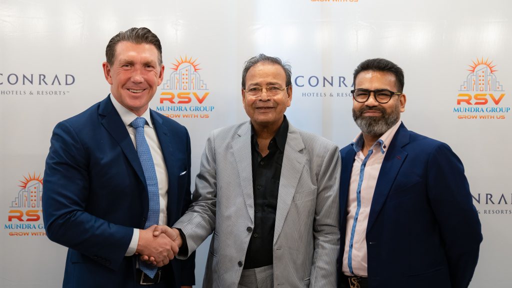 From Left to Right – Alan Watts, President, Asia Pacific, Hilton, Rajendra Mundra, Managing Director, SunnyRaj Properties Pvt Ltd., Sunny Mundra, Director, SunnyRaj Properties Pvt Ltd.