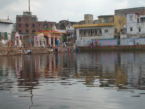 Radha Kund (Image Courtesy: Wikimedia Commons)