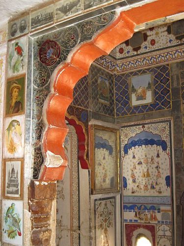 Nathmal ki Haveli in Jaisalmer, Rajasthan Image courtesy: SolReyes  via Wikipedia Commons