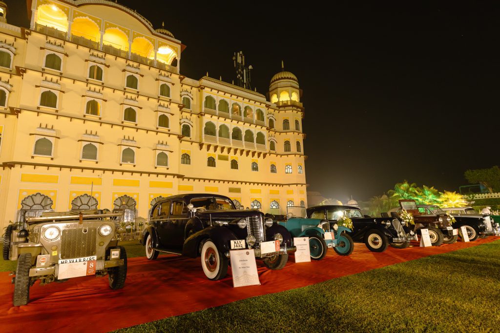 385A0609 Noormahal Palace: Over 150 years old vintage cars and bikes dazzle at the HMCI Classic Drive