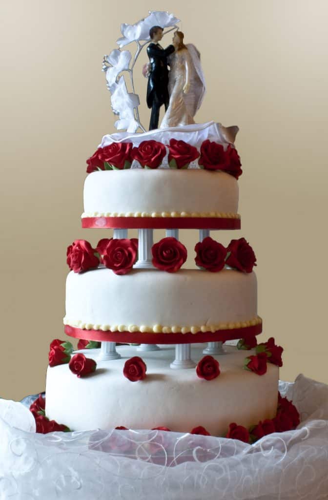 Wedding Cake (image source: Wikimedia Commons)