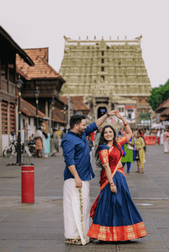 Couple at the temple- Aashirwad temples for ultimate blessings! (image courtesy: Pexels)