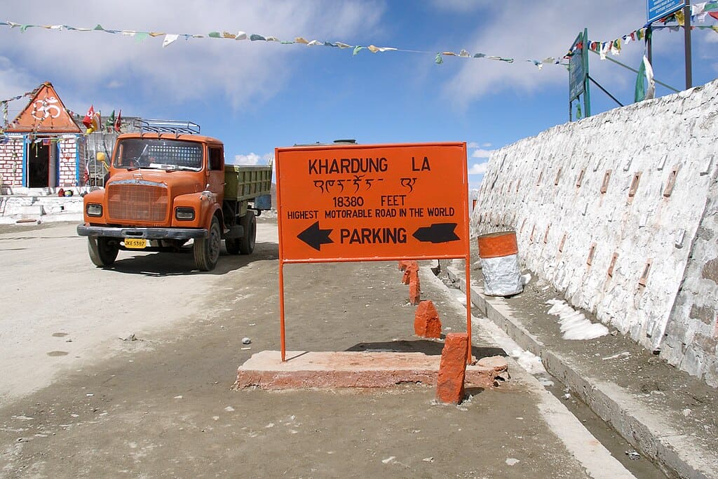 Khardunga La Pass, Ladakh