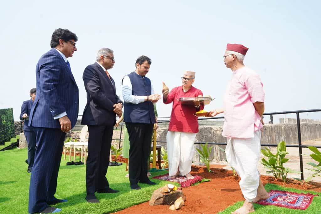 Bhoomi Pujan: Puneet Chhatwal, Managing Director and CEO, IHCL with N. Chandrasekaran, Chairman, Tata Sons and Devendra Fadnavis, Chief Minister, Maharashtra at the Bhumi Pujan of the Taj Bandstand